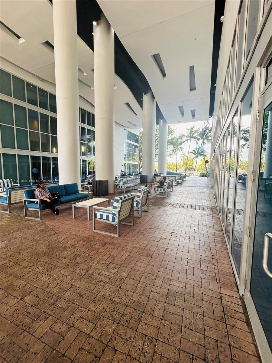 See details 1516 / sq. ft. $ 2025-08-05 0 Photo