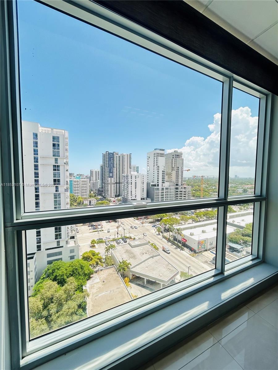 See details 1516 / sq. ft. $ 2025-08-05 0 Photo