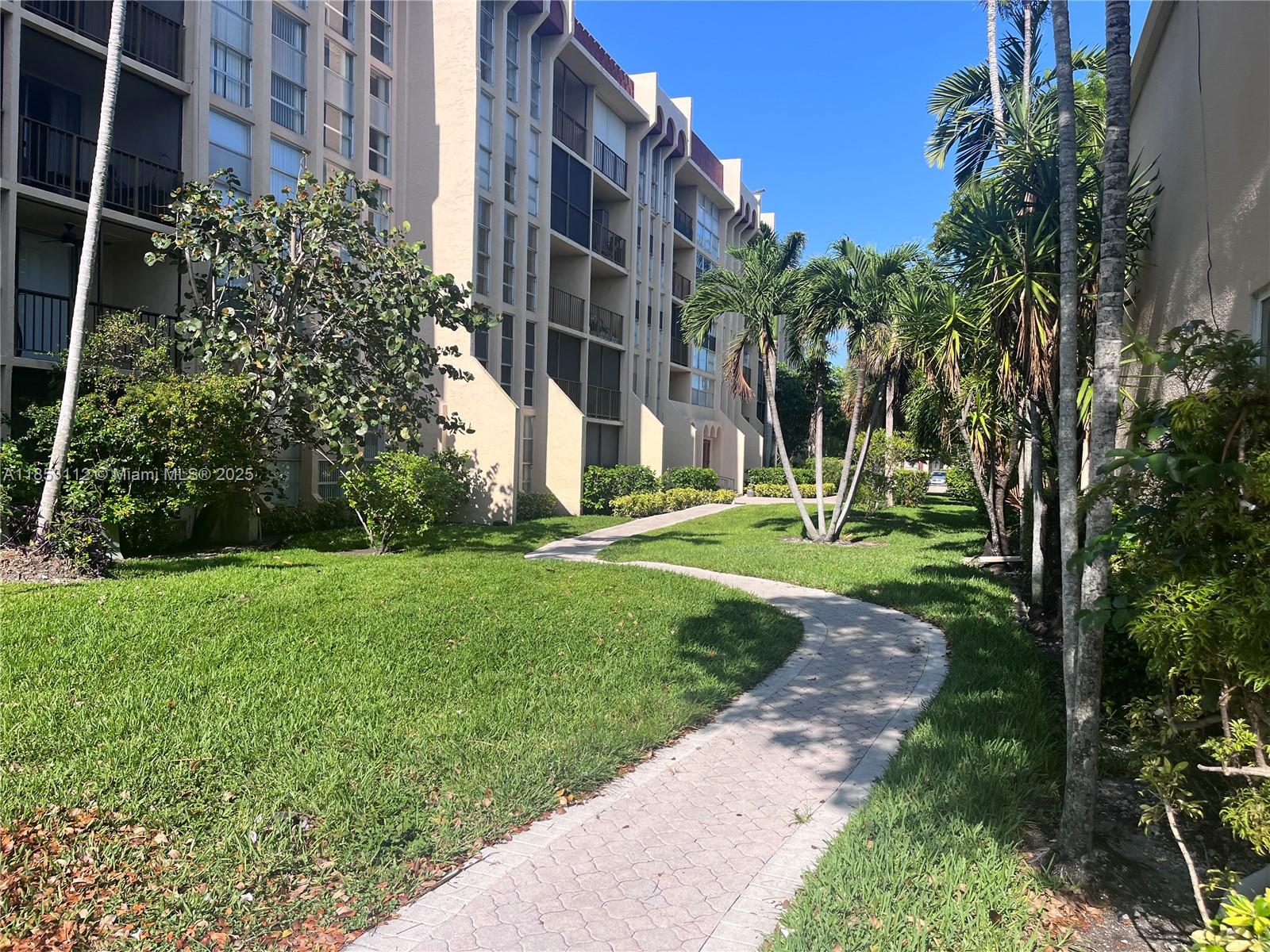 Photo of 2101 Atlantic Shores Blvd  #309, Hallandale Beach, Florida, 33009 - Walking Path