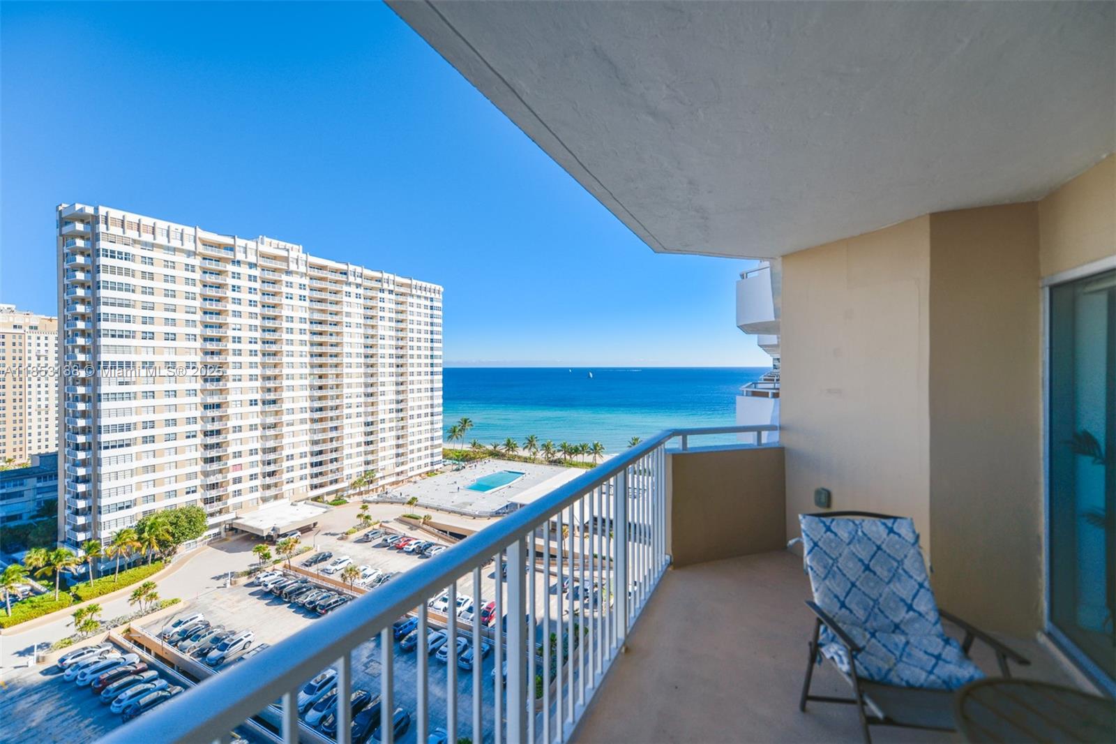 See details 14M 1 / 2 870 sq. ft. $ 2025-08-05 0 Photo