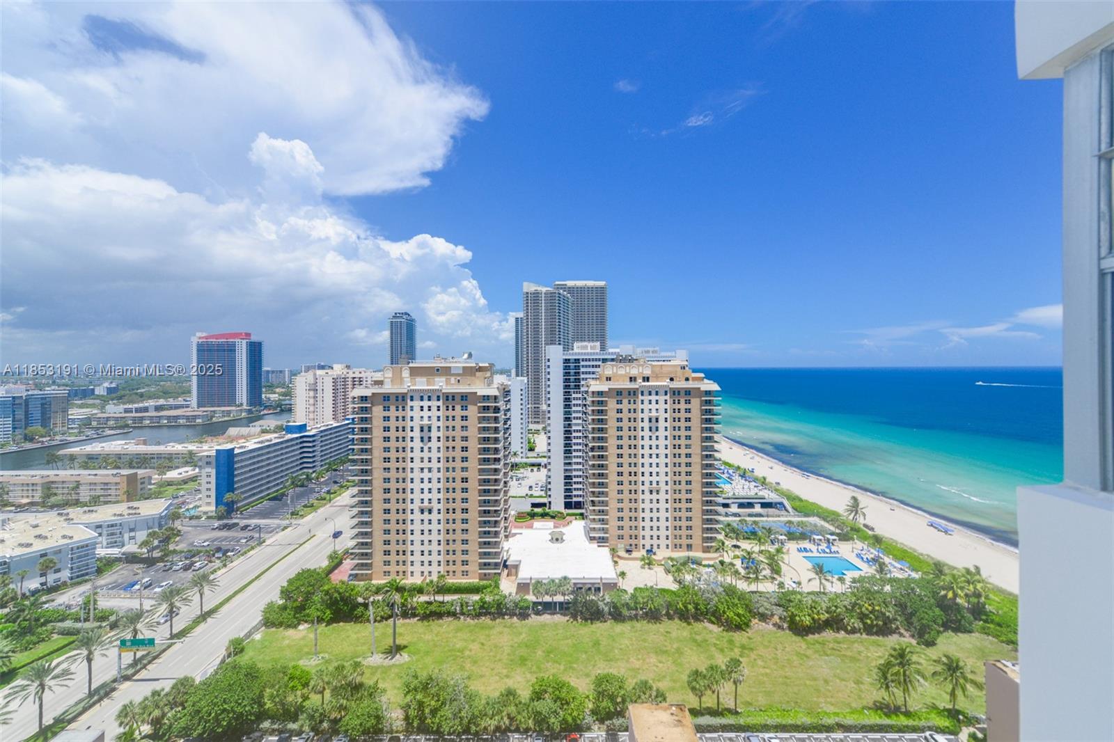 See details 21F 2 / 2 1340 sq. ft. $ 2025-08-05 0 Photo