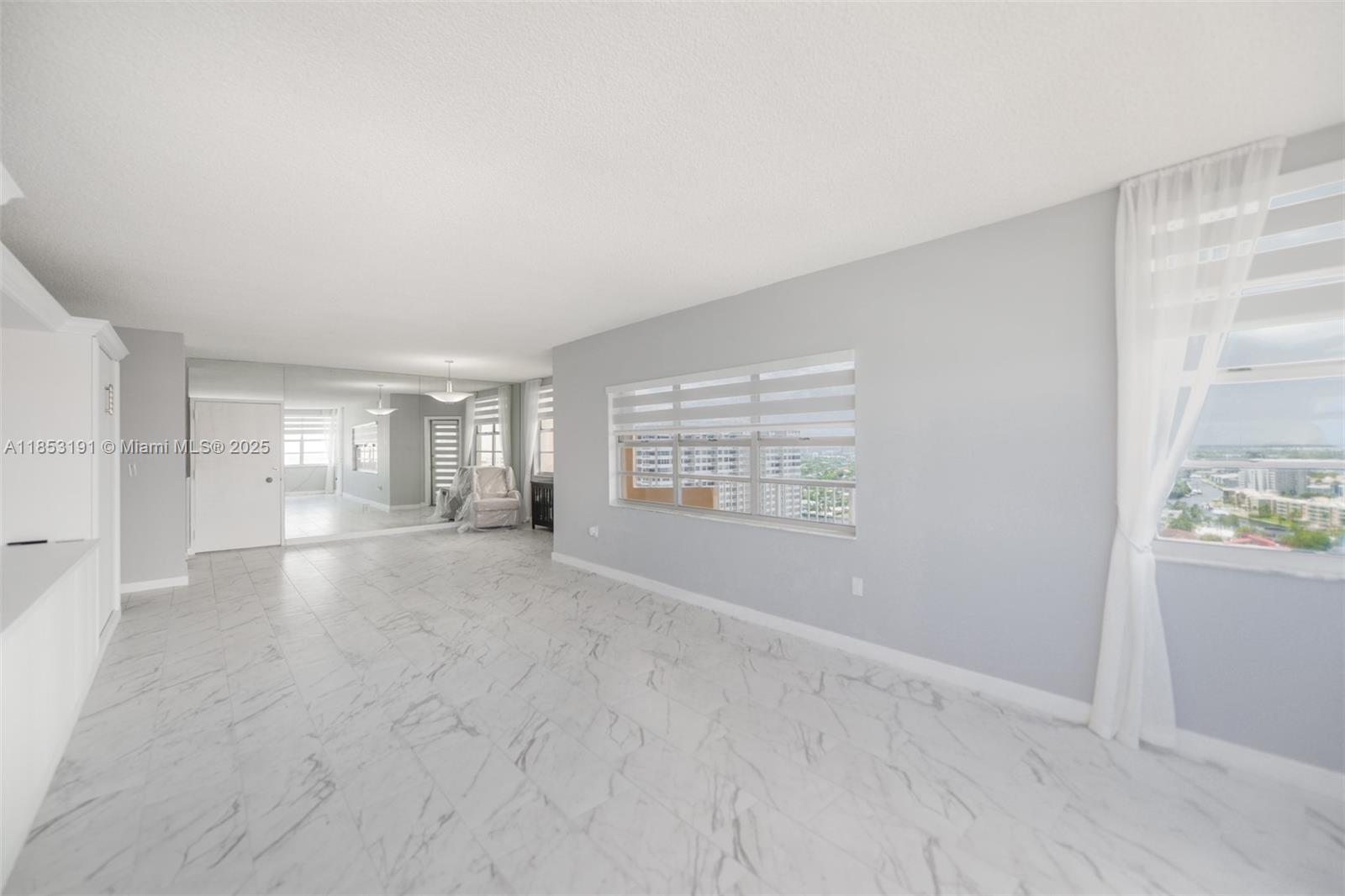 See details 21F 2 / 2 1340 sq. ft. $ 2025-08-05 0 Photo