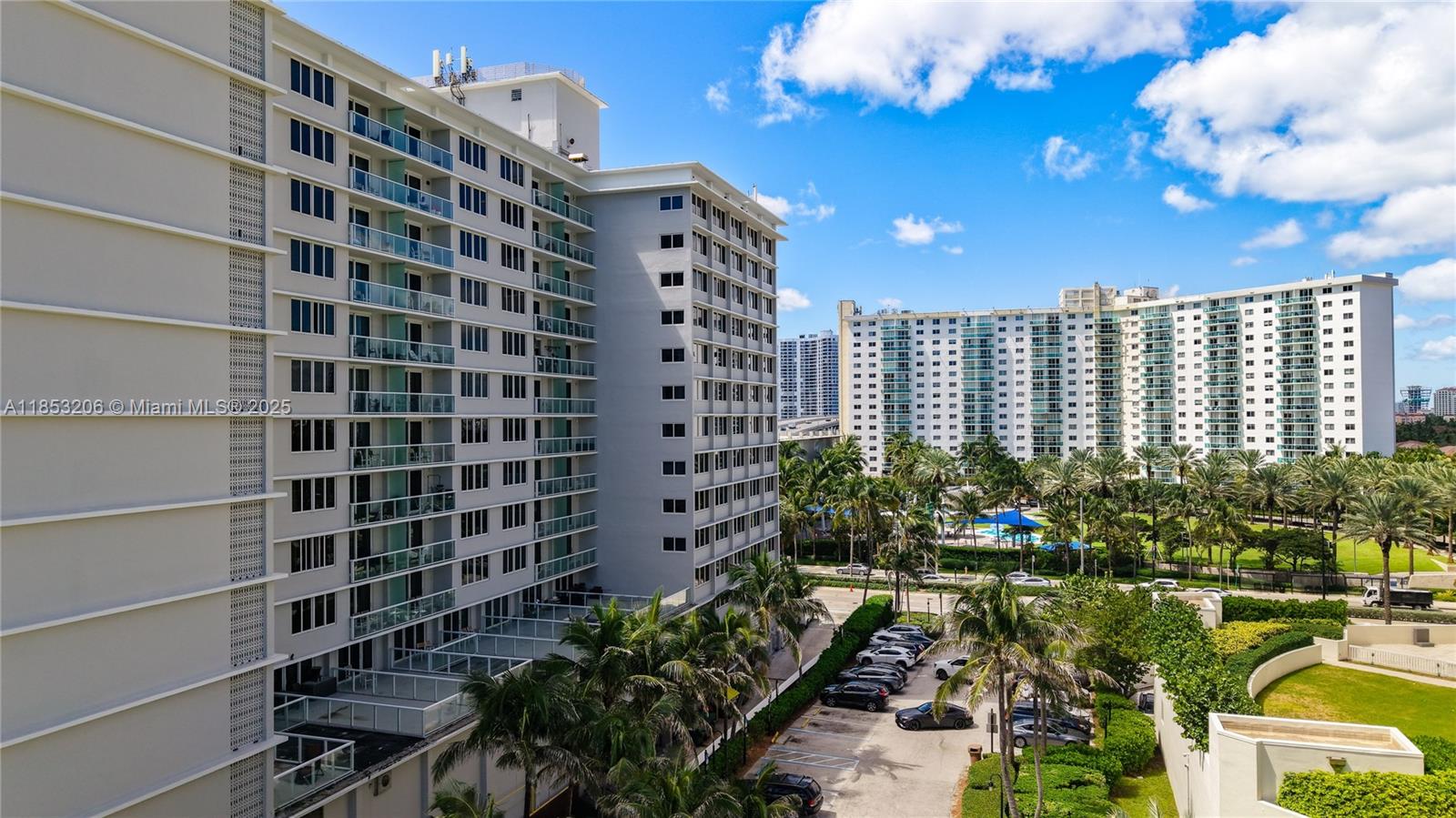 Photo of 19201 Collins Ave #610, Sunny Isles Beach, Florida, 33160 -