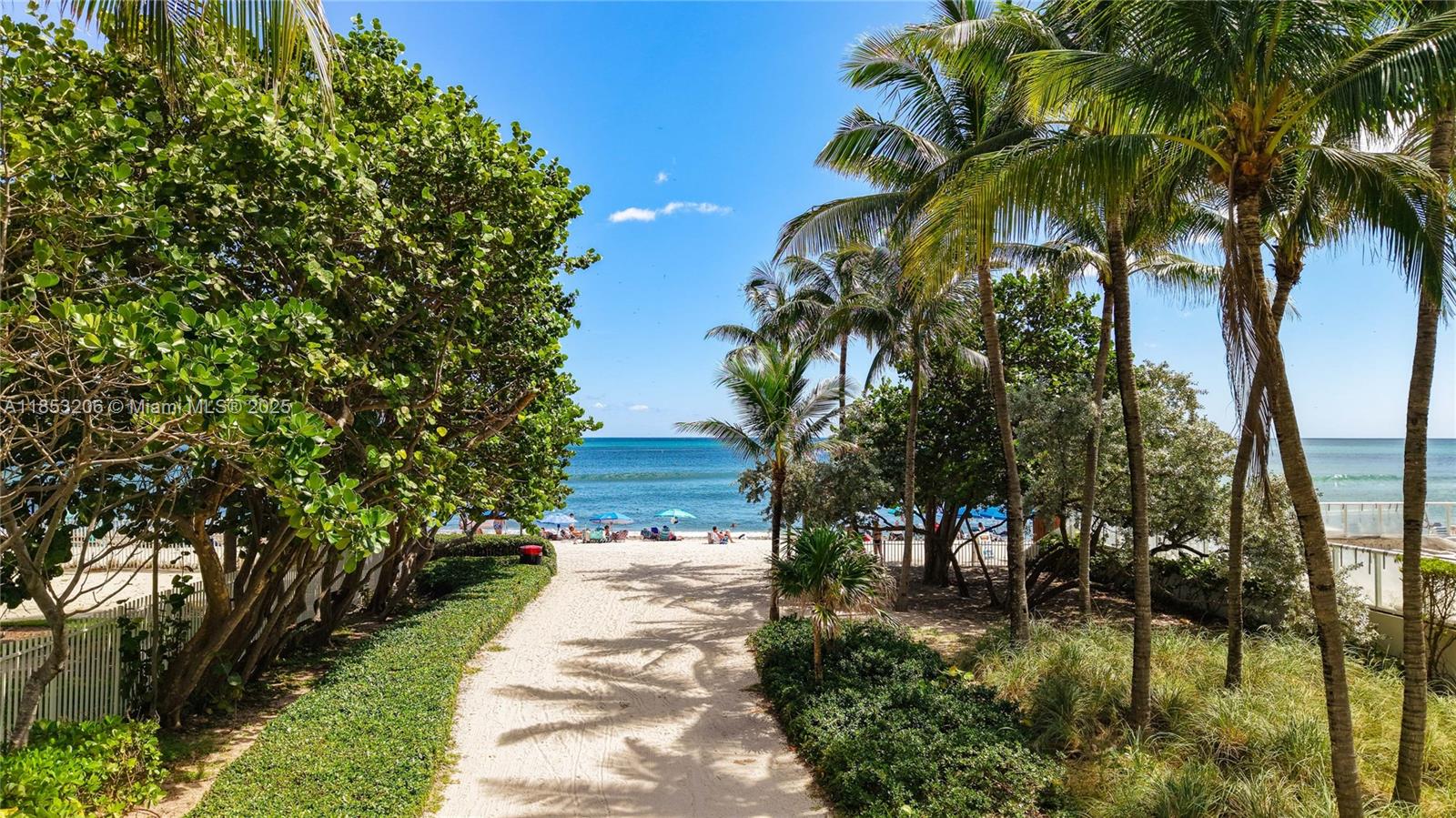 Photo of 19201 Collins Ave #610, Sunny Isles Beach, Florida, 33160 -