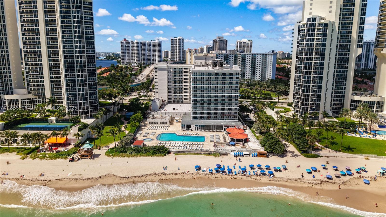 Photo of 19201 Collins Ave #610, Sunny Isles Beach, Florida, 33160 -