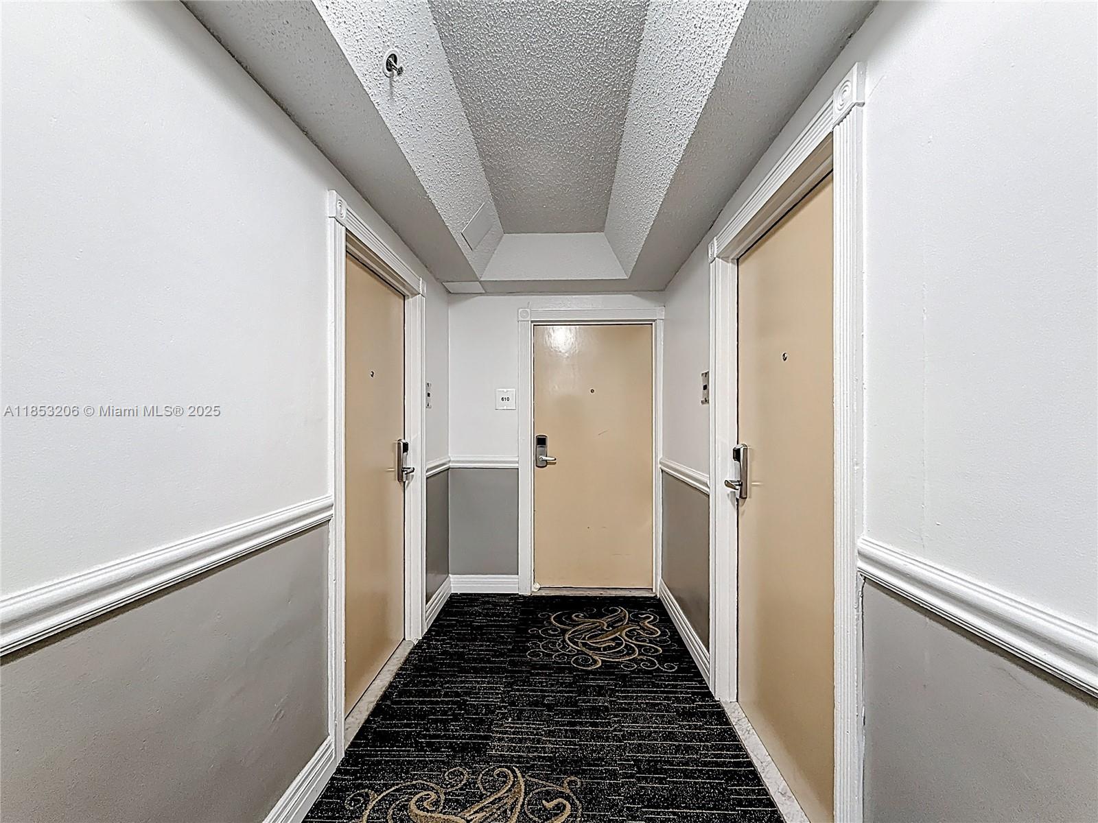 Photo of 19201 Collins Ave #610, Sunny Isles Beach, Florida, 33160 -