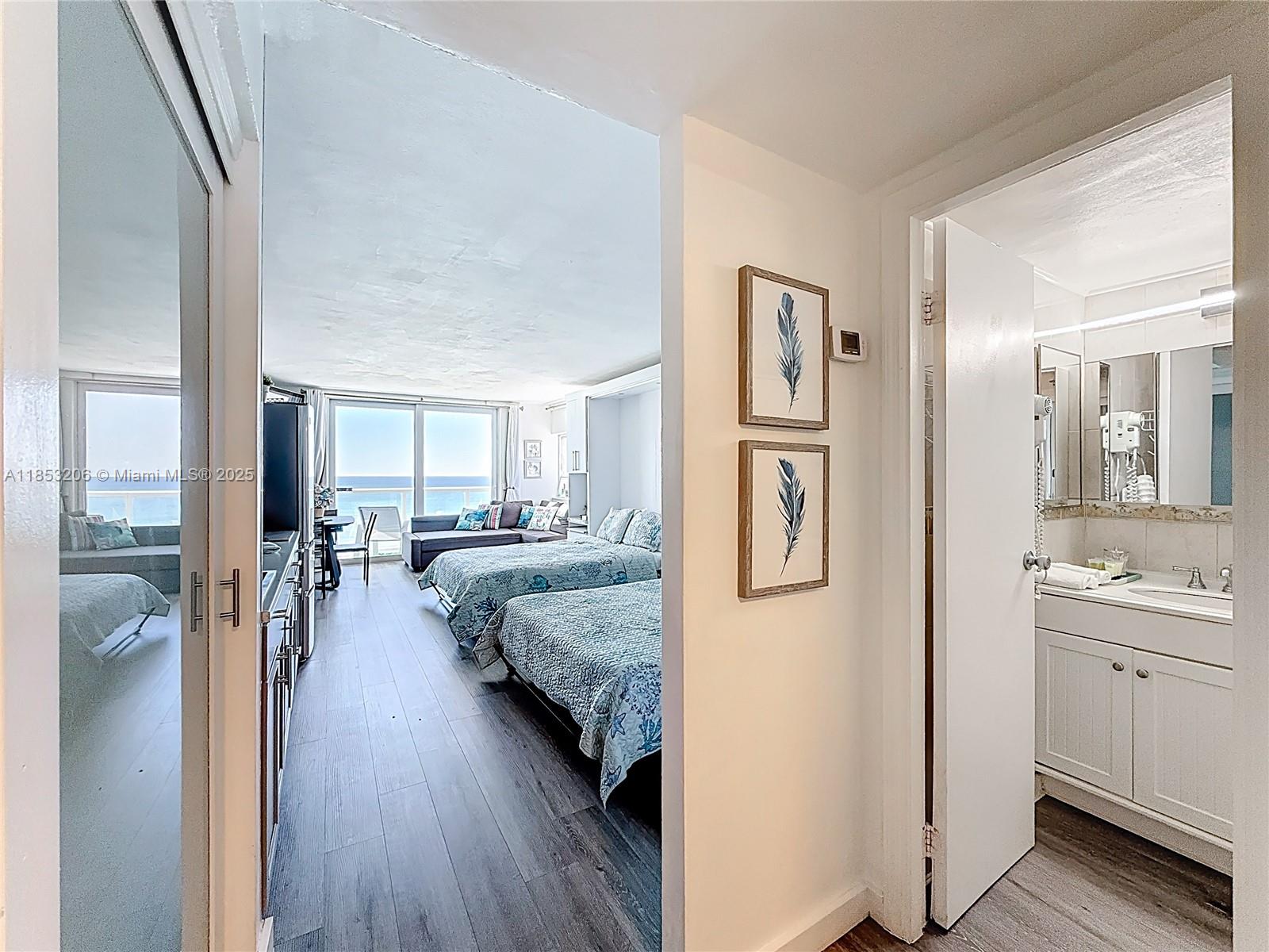 Photo of 19201 Collins Ave #610, Sunny Isles Beach, Florida, 33160 -