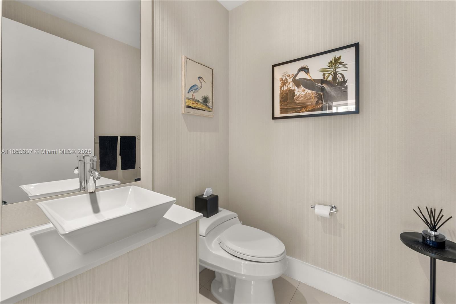902 3 / 4 2608 sq. ft. $ 2025-08-05 0 Photo