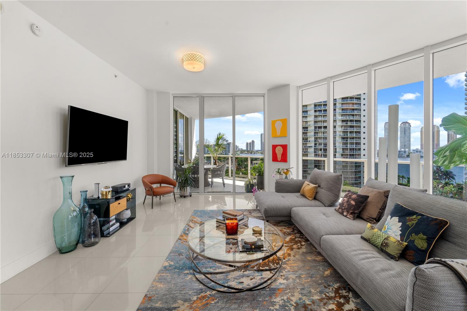 902 3 / 4 2608 sq. ft. $ 2025-08-05 0 Photo