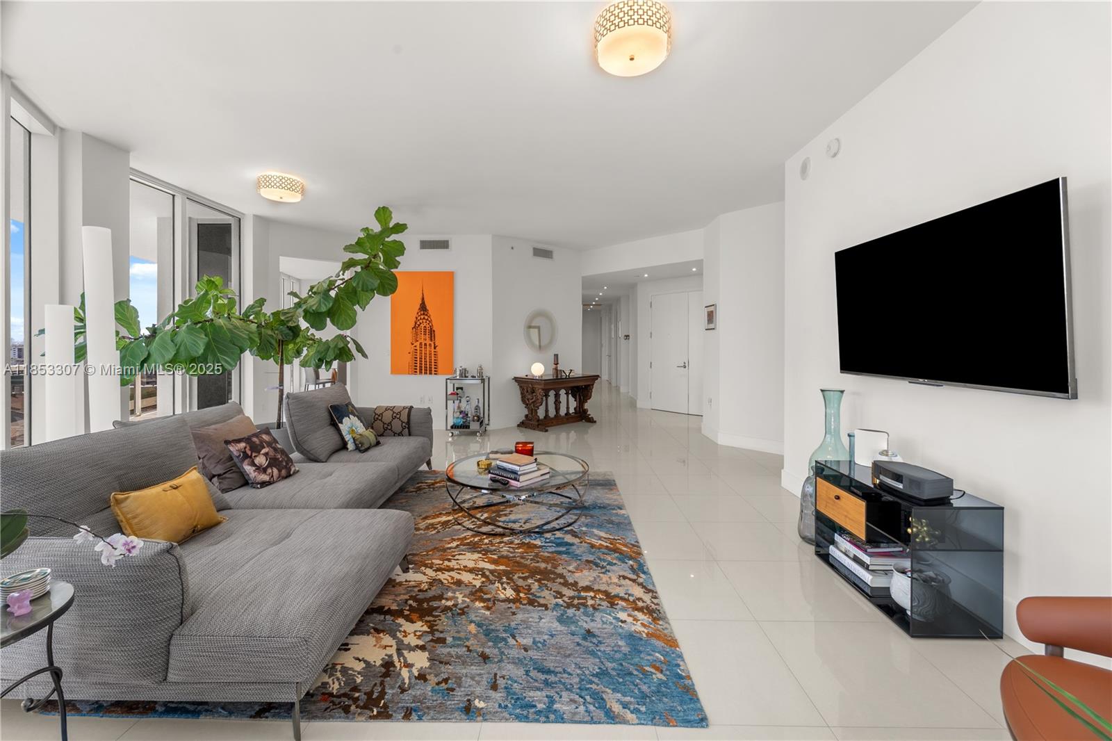 902 3 / 4 2608 sq. ft. $ 2025-08-05 0 Photo