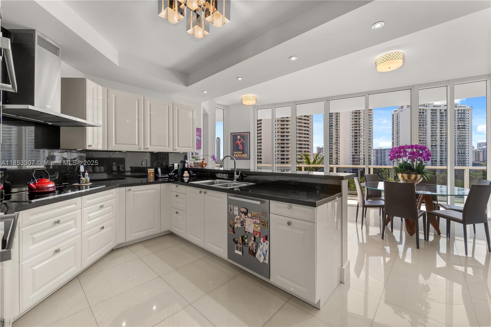 902 3 / 4 2608 sq. ft. $ 2025-08-05 0 Photo