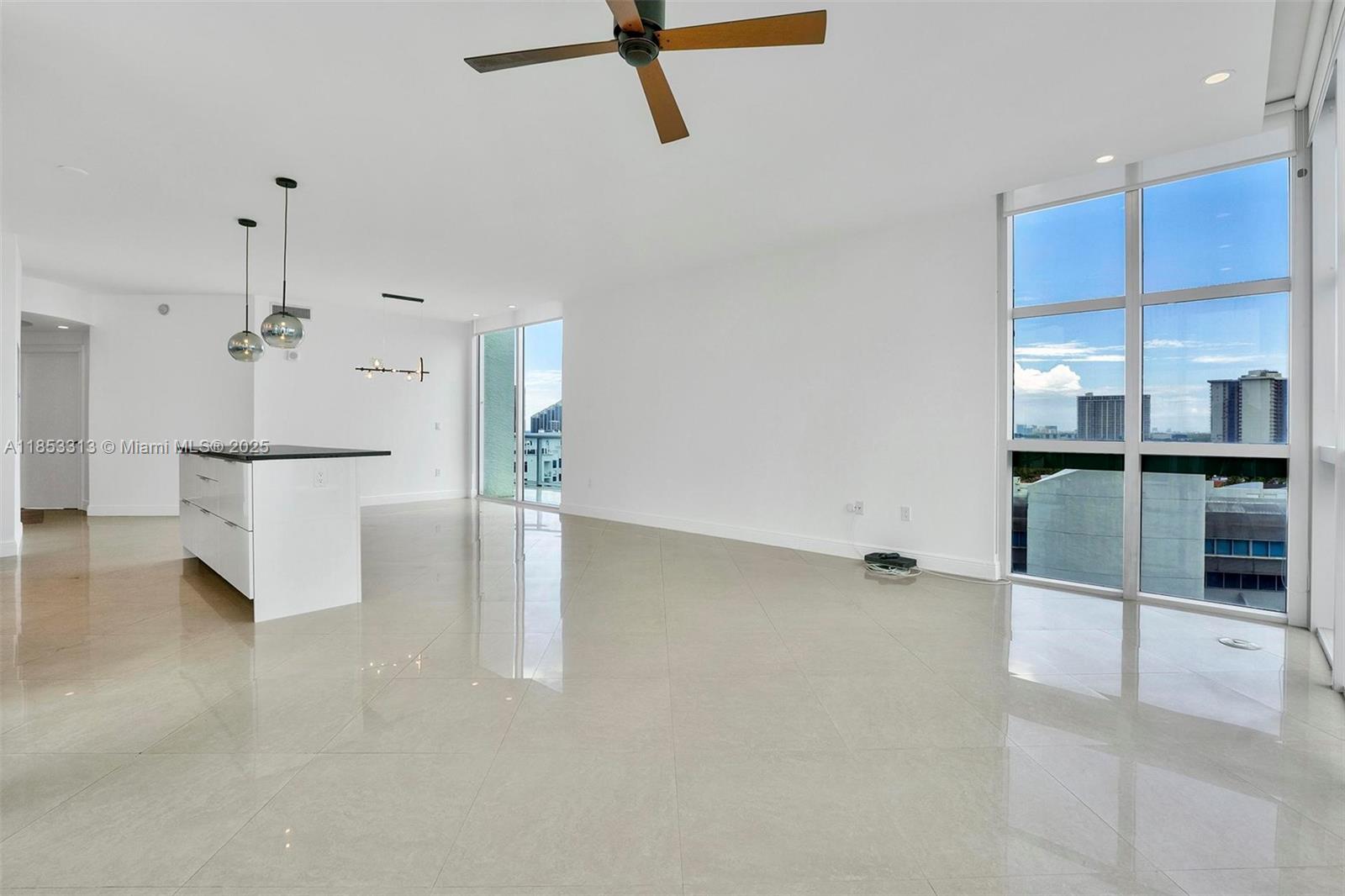 Photo of 3131 188th St  #1-1212, Aventura, Florida, 33180 - 