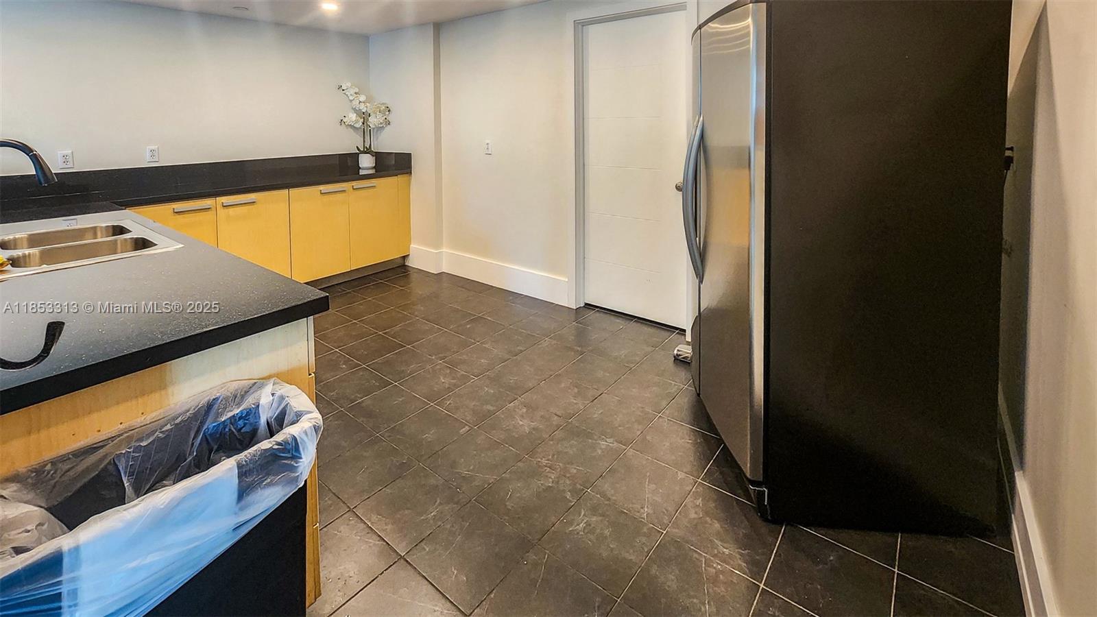 Photo of 3131 188th St  #1-1212, Aventura, Florida, 33180 - 