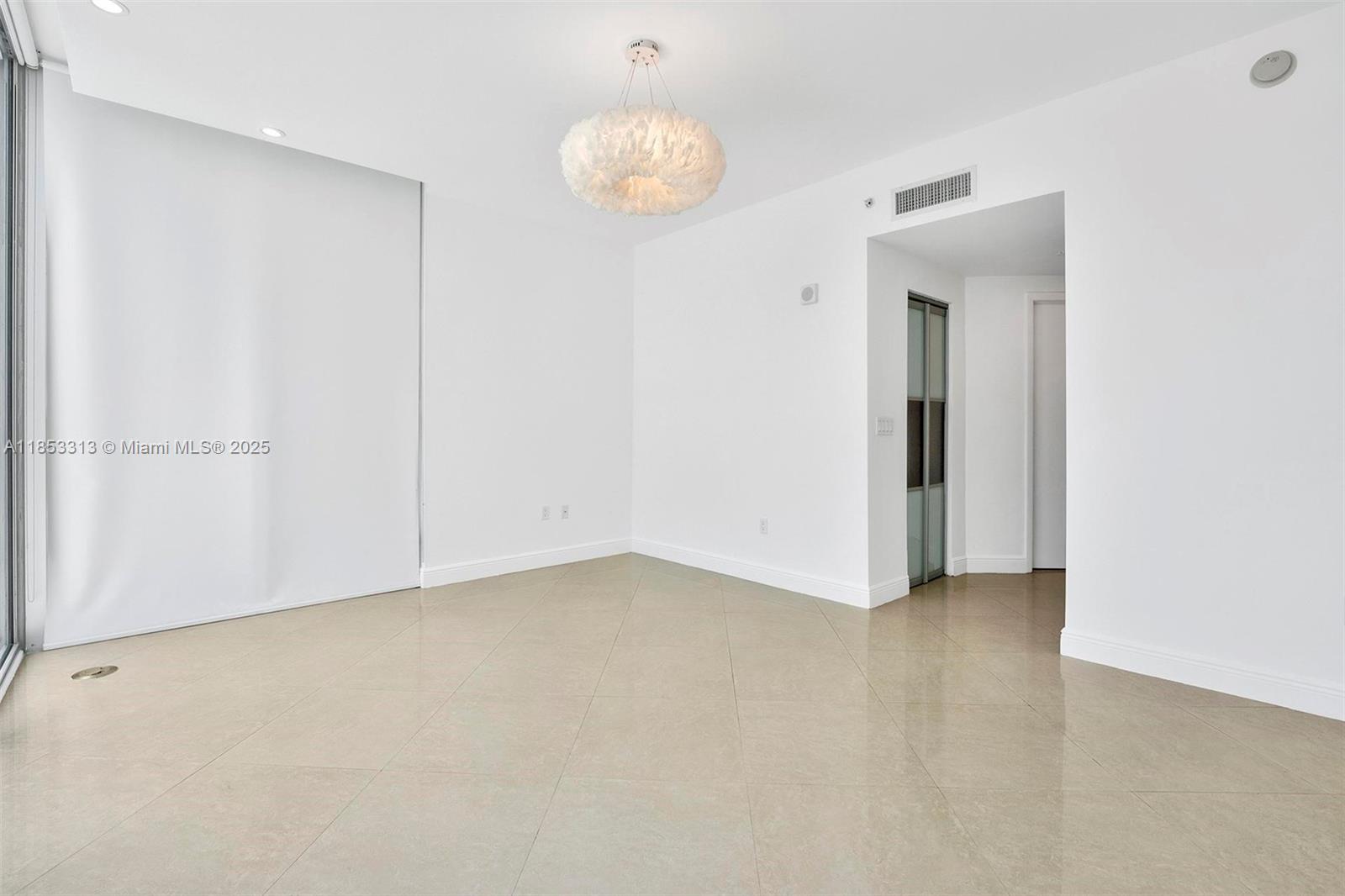 Photo of 3131 188th St  #1-1212, Aventura, Florida, 33180 - 