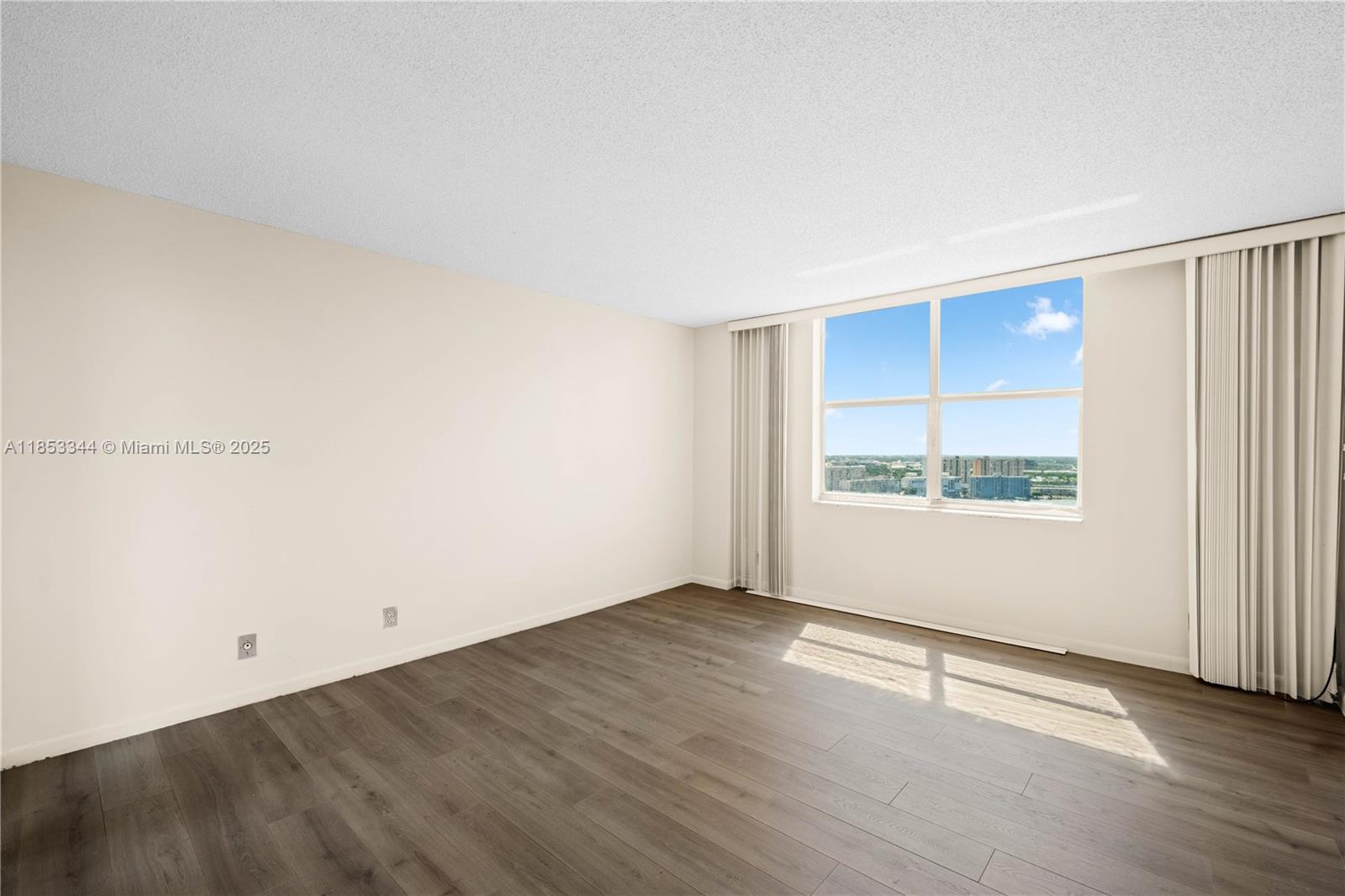 Photo of 1865 Ocean Dr  #20K, Hallandale Beach, Florida, 33009 - 