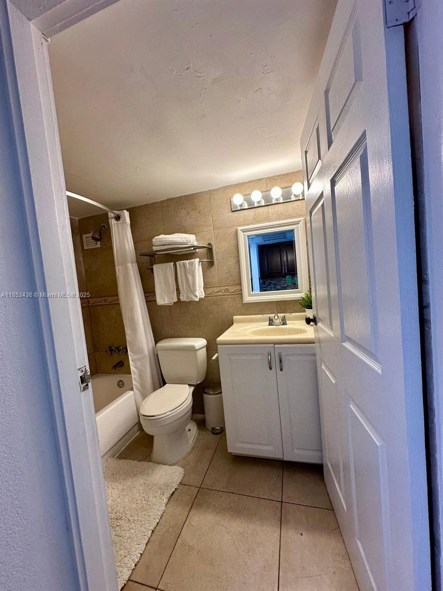 Photo of 19201 Collins Ave  #108, Sunny Isles Beach, Florida, 33160 - 