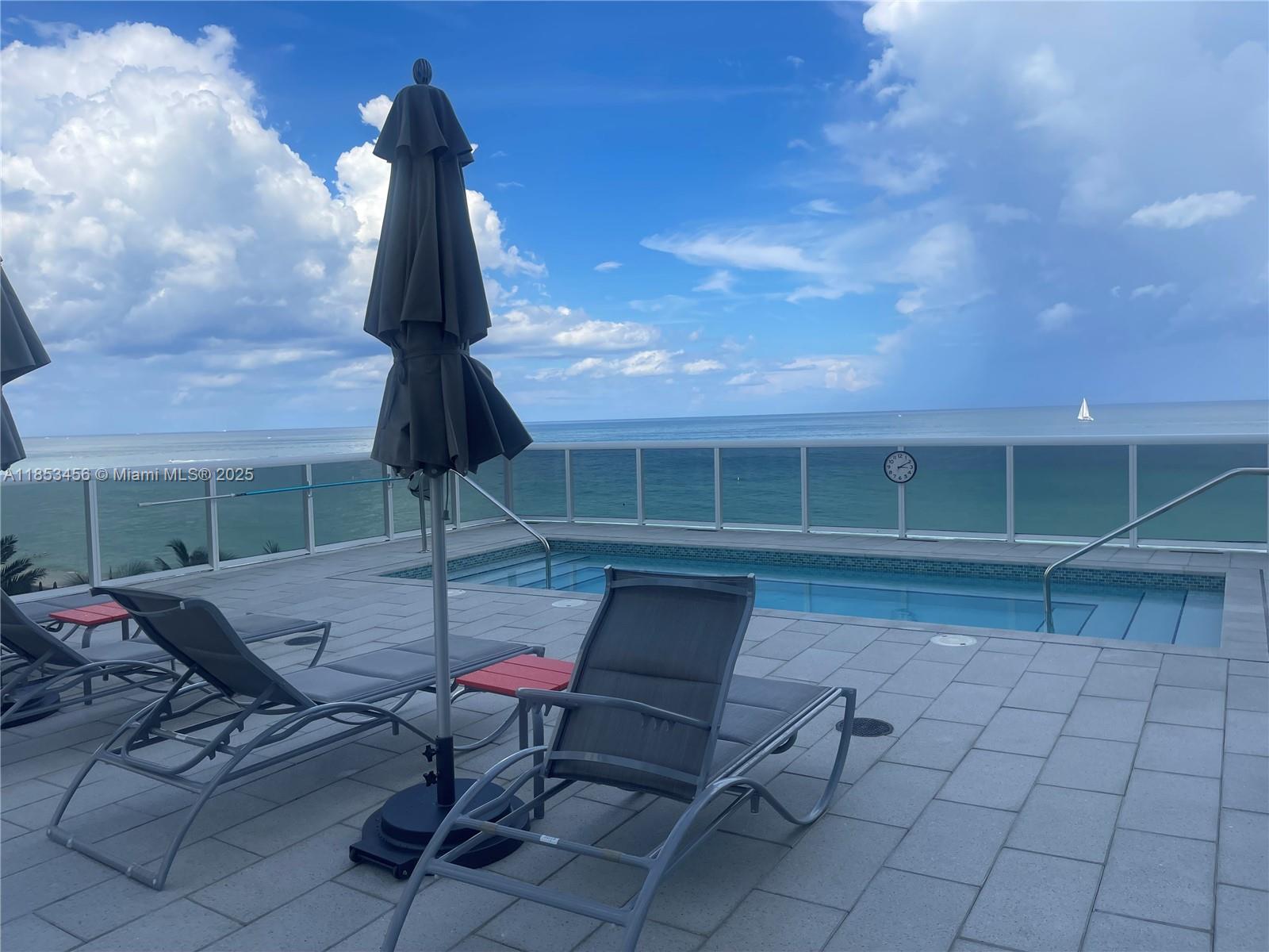See details 4107 3 / 3 2106 sq. ft. $ 2025-08-05 0 Photo