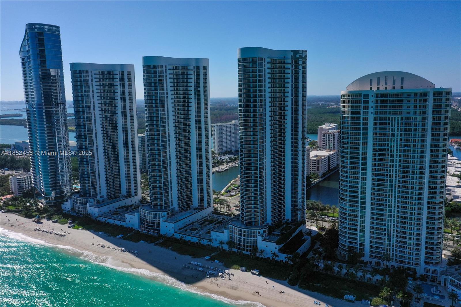 See details 4107 3 / 3 2106 sq. ft. $ 2025-08-05 0 Photo
