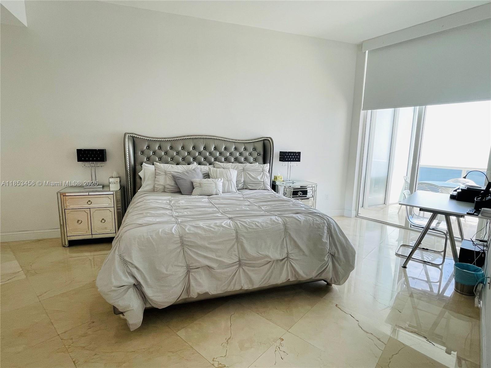 See details 4107 3 / 3 2106 sq. ft. $ 2025-08-05 0 Photo