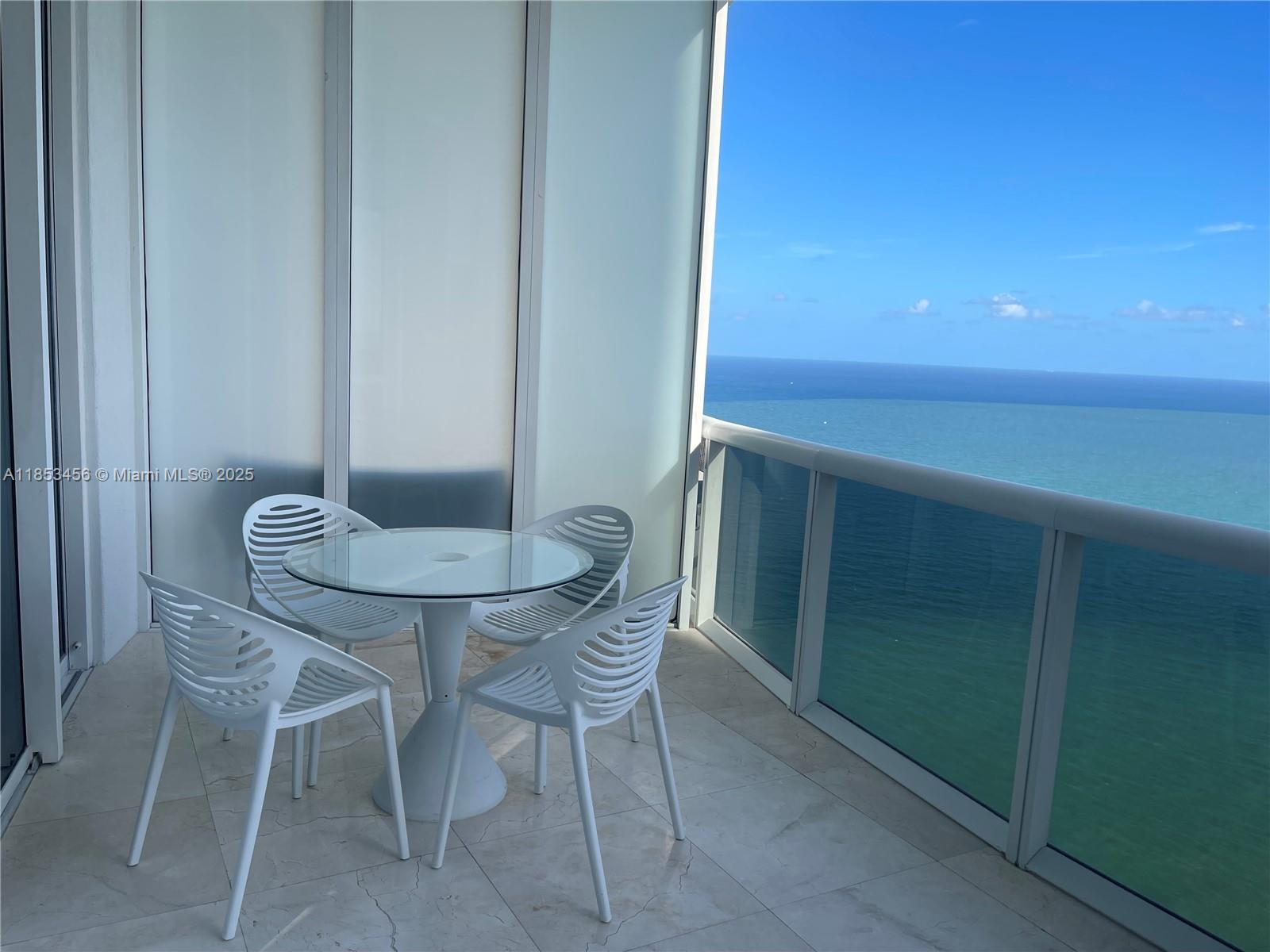 See details 4107 3 / 3 2106 sq. ft. $ 2025-08-05 0 Photo