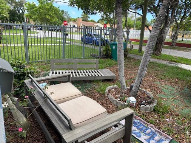 See details 3011 3 / 2 1291 sq. ft. $ 2025-08-05 0 Photo