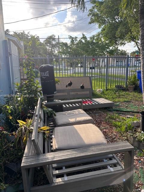 See details 3011 3 / 2 1291 sq. ft. $ 2025-08-05 0 Photo