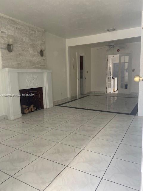 See details 3011 3 / 2 1291 sq. ft. $ 2025-08-05 0 Photo