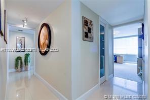 Photo of 2751 Ocean Dr  #1808N, Hollywood, Florida, 33019 - 