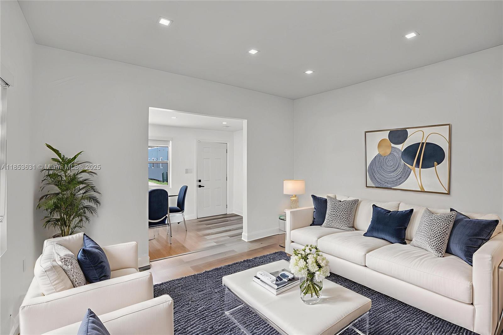 See details / 1544 sq. ft. $ 2025-08-06 0 Photo