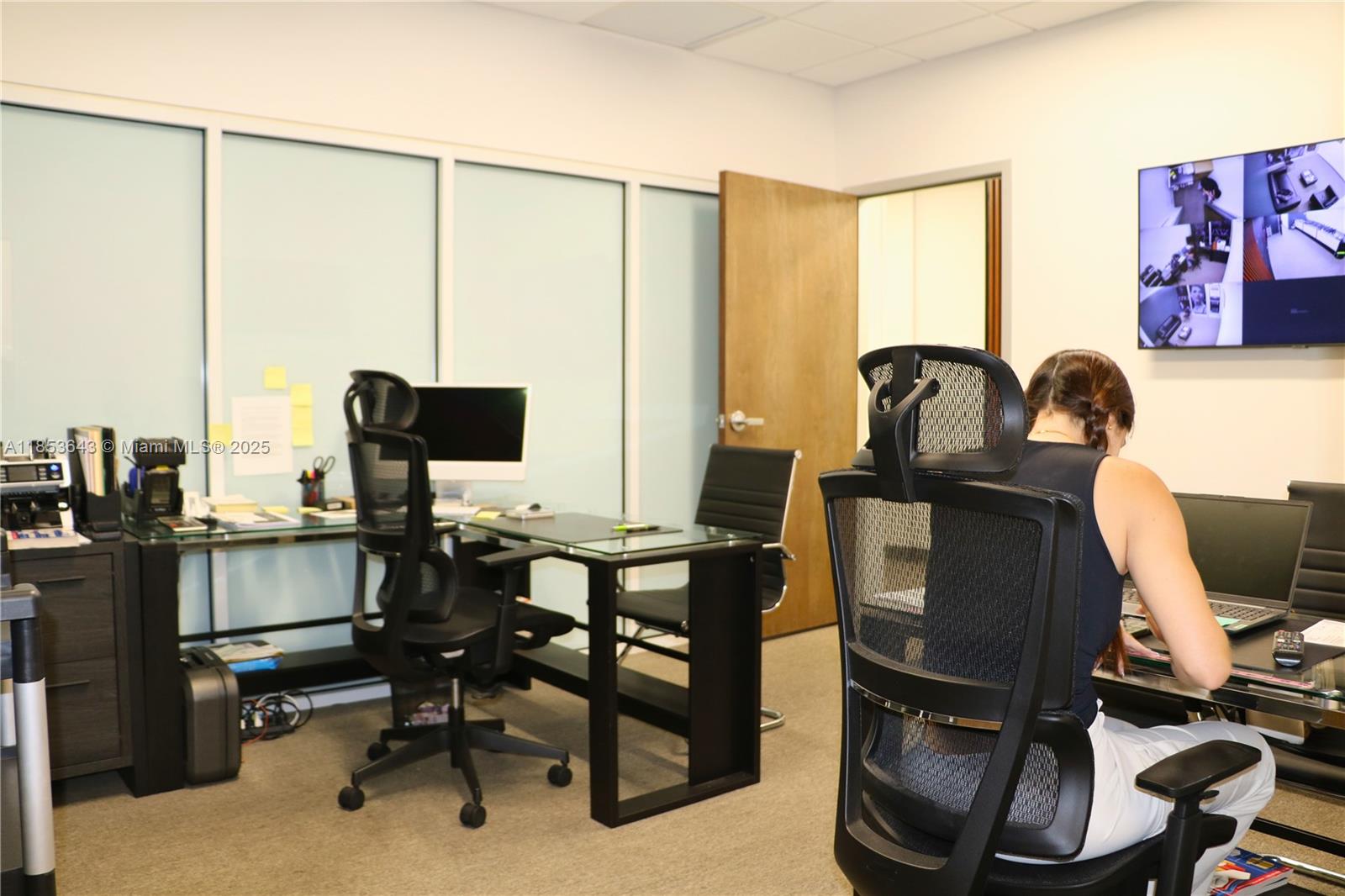 204  /   sq. ft. $ 2025-08-06 0 Photo