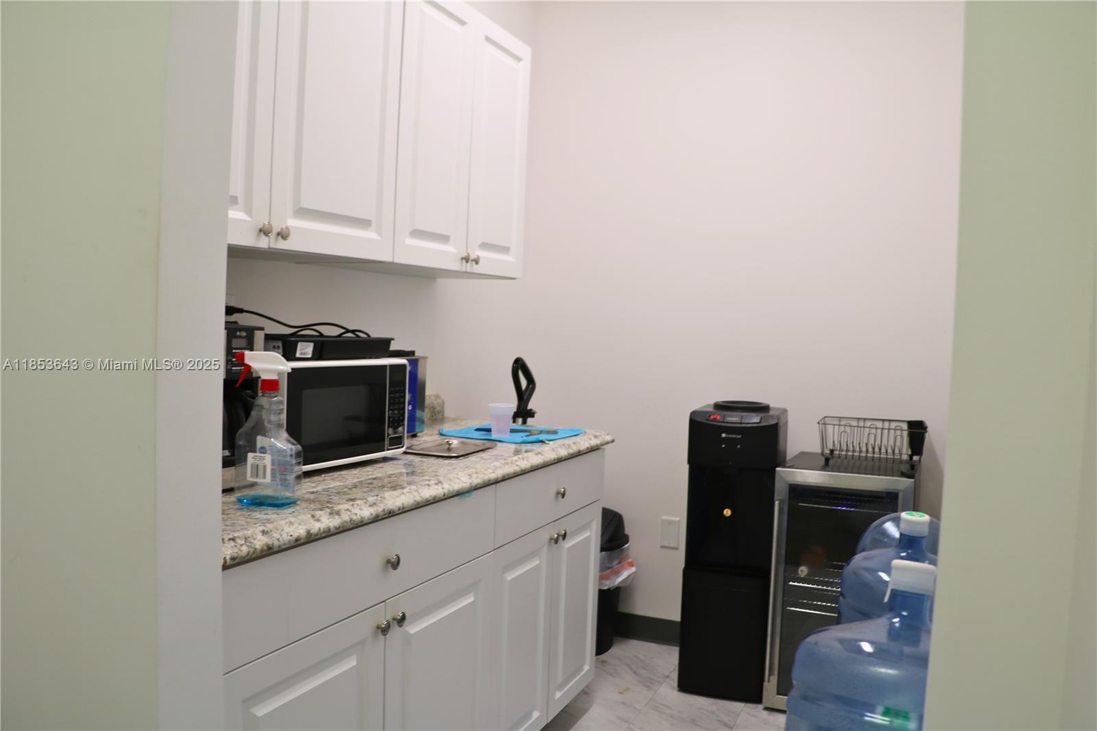 204  /   sq. ft. $ 2025-08-06 0 Photo