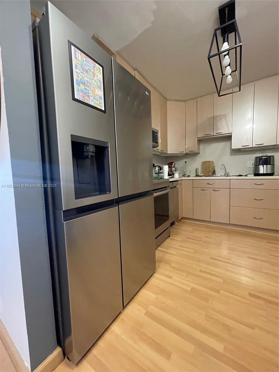 Photo of    #903, Hallandale Beach, Florida, 33009 - 
