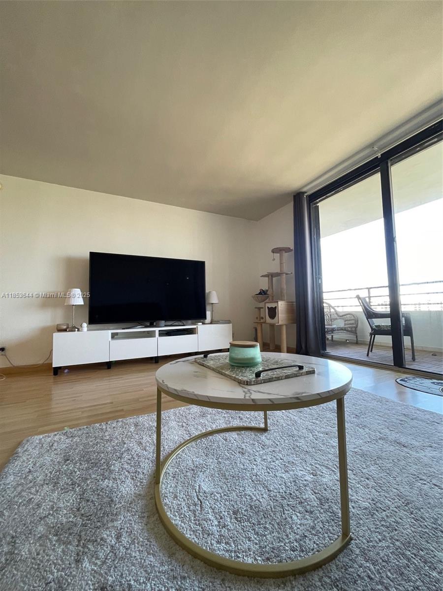Photo of    #903, Hallandale Beach, Florida, 33009 - 