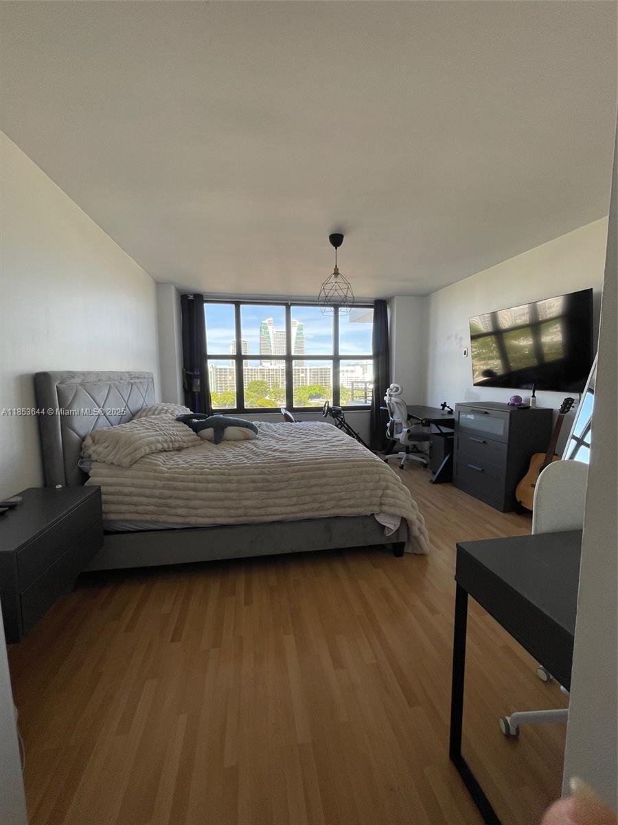 Photo of    #903, Hallandale Beach, Florida, 33009 - 