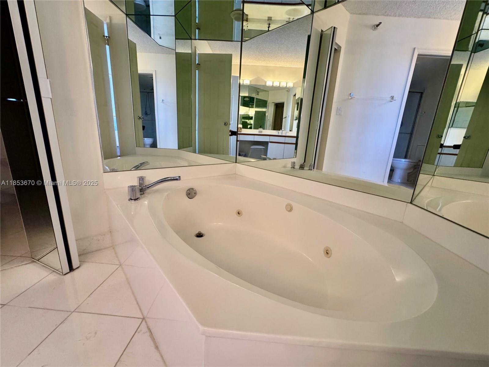 Photo of 3530 Mystic Pointe Dr  #601, Aventura, Florida, 33180 - 