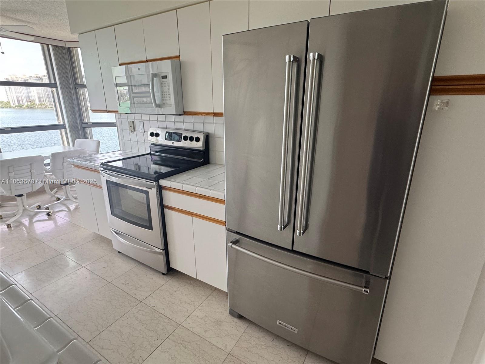Photo of 3530 Mystic Pointe Dr  #601, Aventura, Florida, 33180 - 