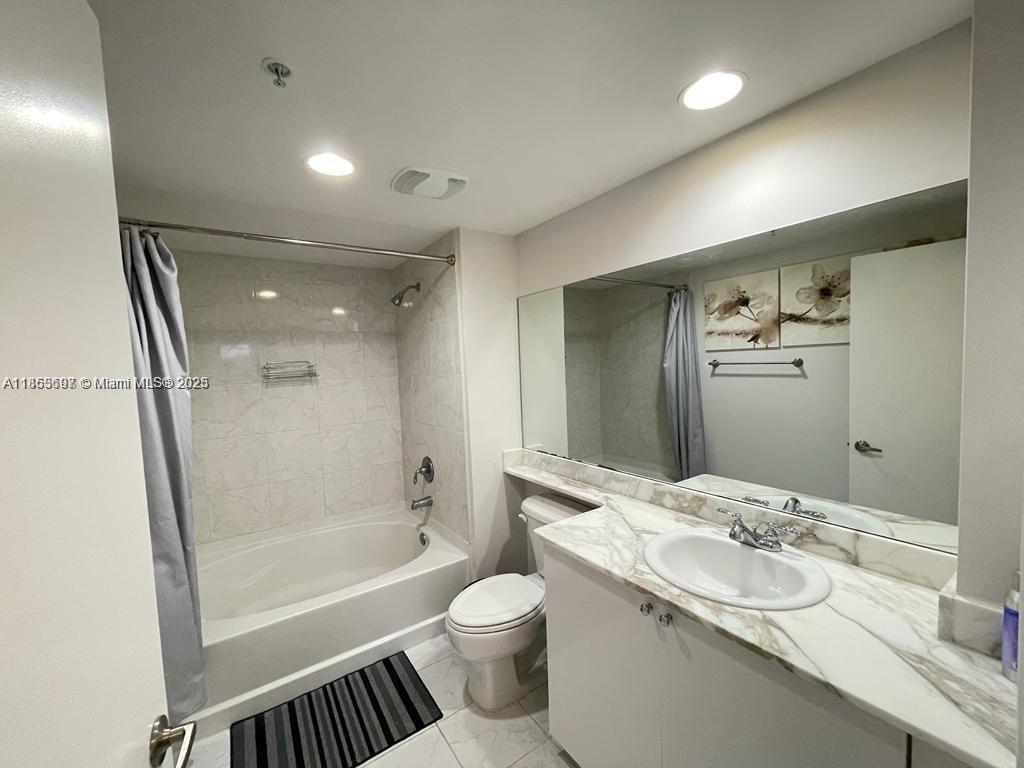 Photo of 18800 29th Ave  #1004, Aventura, Florida, 33180 - 