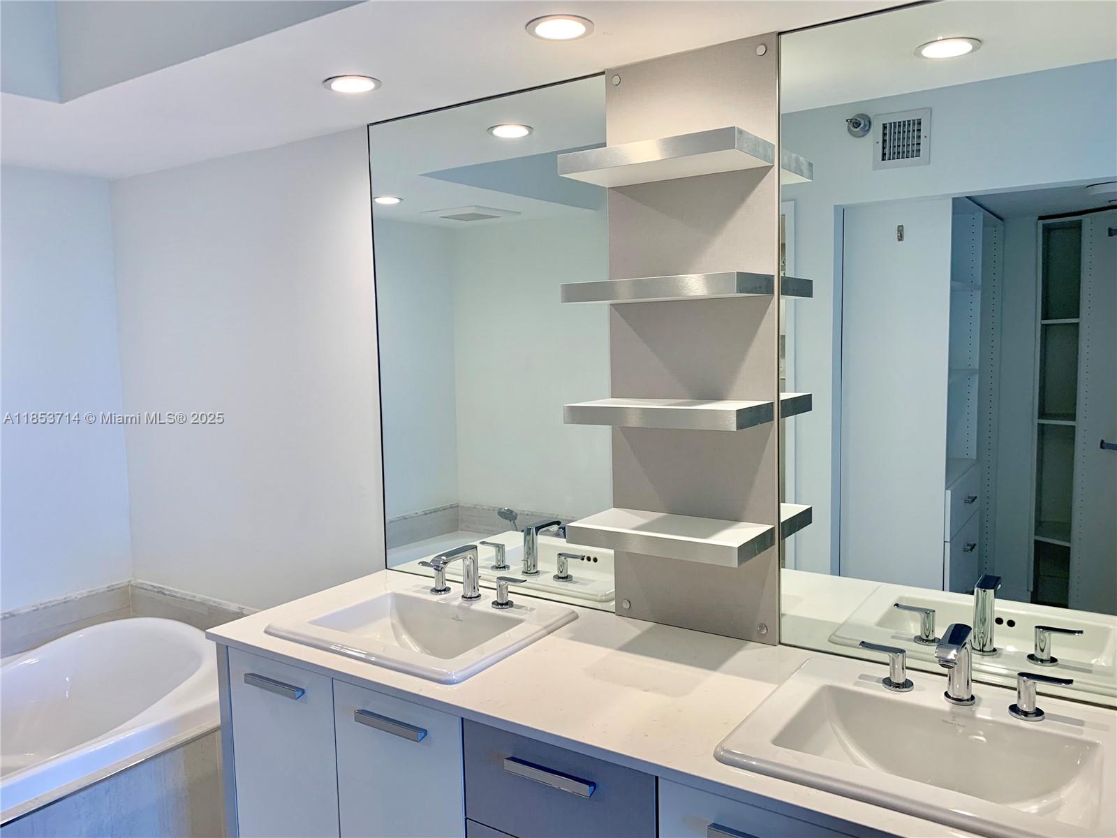 Photo of 19101 Mystic Pointe Dr  #2709, Aventura, Florida, 33180 - 