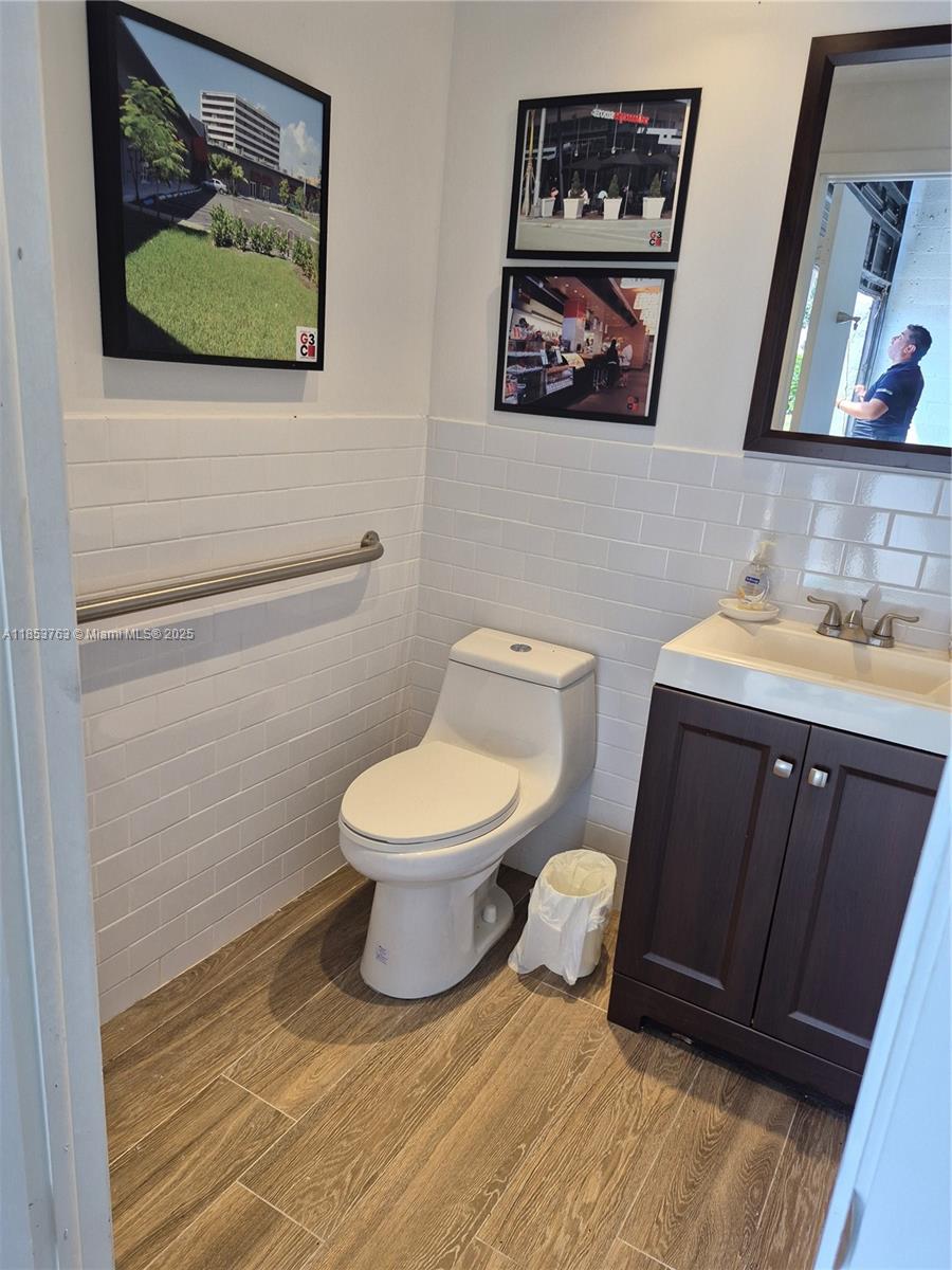 See details A 2-3 / sq. ft. $ 2025-08-19 0 Photo