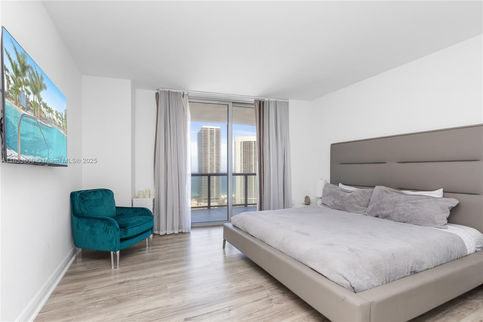 Photo of 2600 Hallandale Beach Blvd  #2702, Hallandale Beach, Florida, 33009 - 