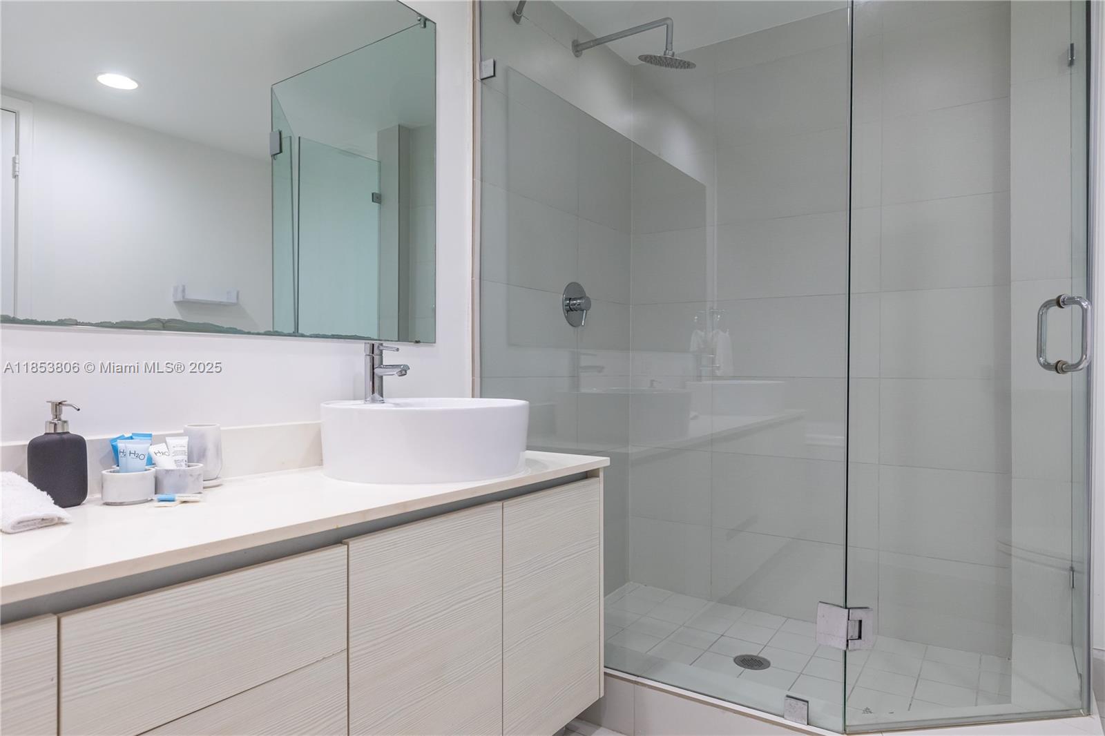 Photo of 2600 Hallandale Beach Blvd  #2702, Hallandale Beach, Florida, 33009 - 