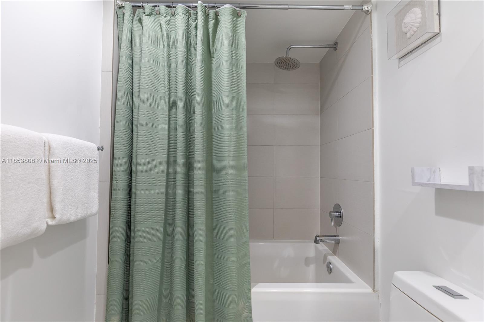 Photo of 2600 Hallandale Beach Blvd  #2702, Hallandale Beach, Florida, 33009 - 