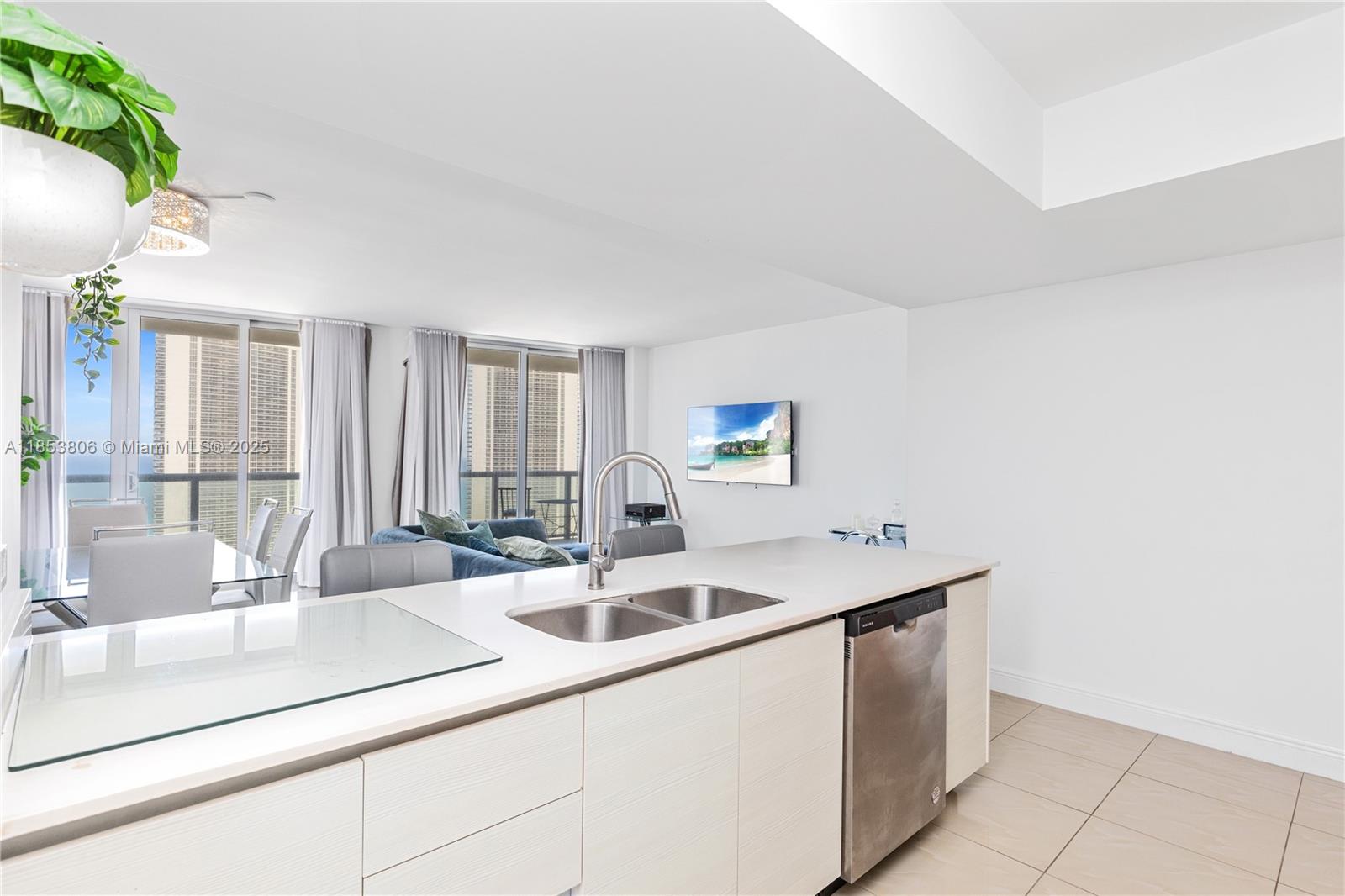 Photo of 2600 Hallandale Beach Blvd  #2702, Hallandale Beach, Florida, 33009 - 
