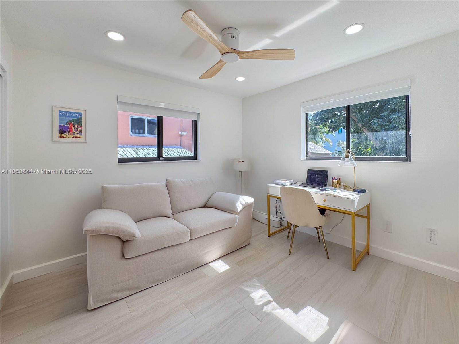 Ver detalles / 2075 sq. ft. $ 2025-08-06 0 foto