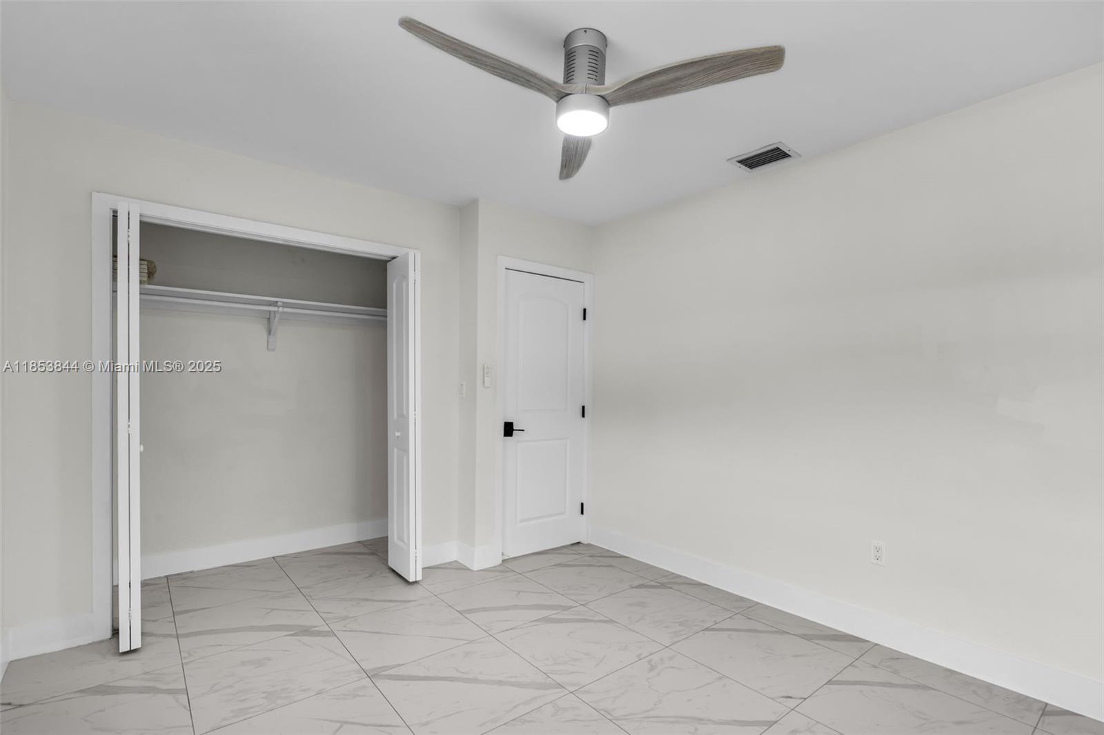 Ver detalles / 2075 sq. ft. $ 2025-08-06 0 foto