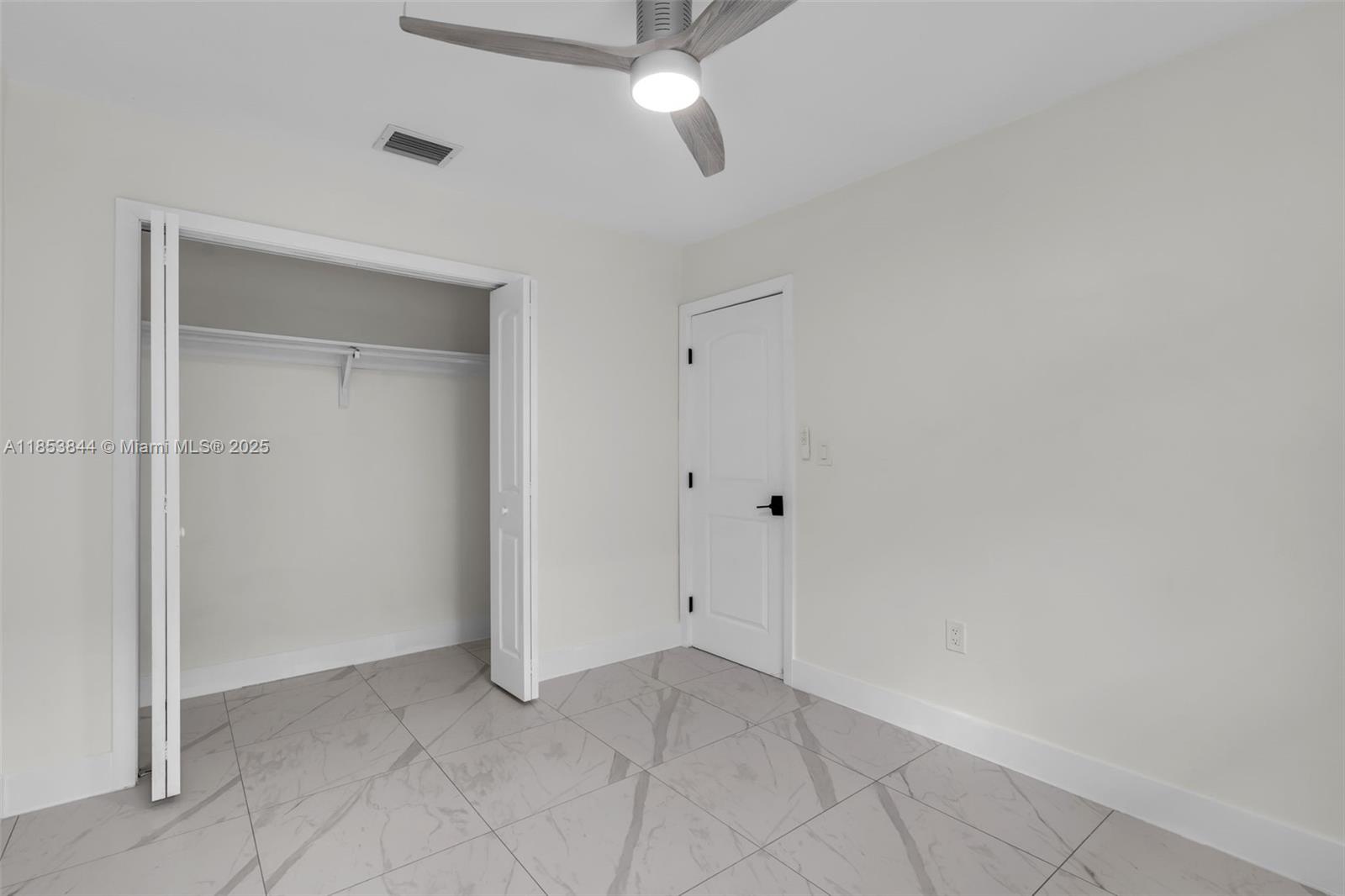 Ver detalles / 2075 sq. ft. $ 2025-08-06 0 foto