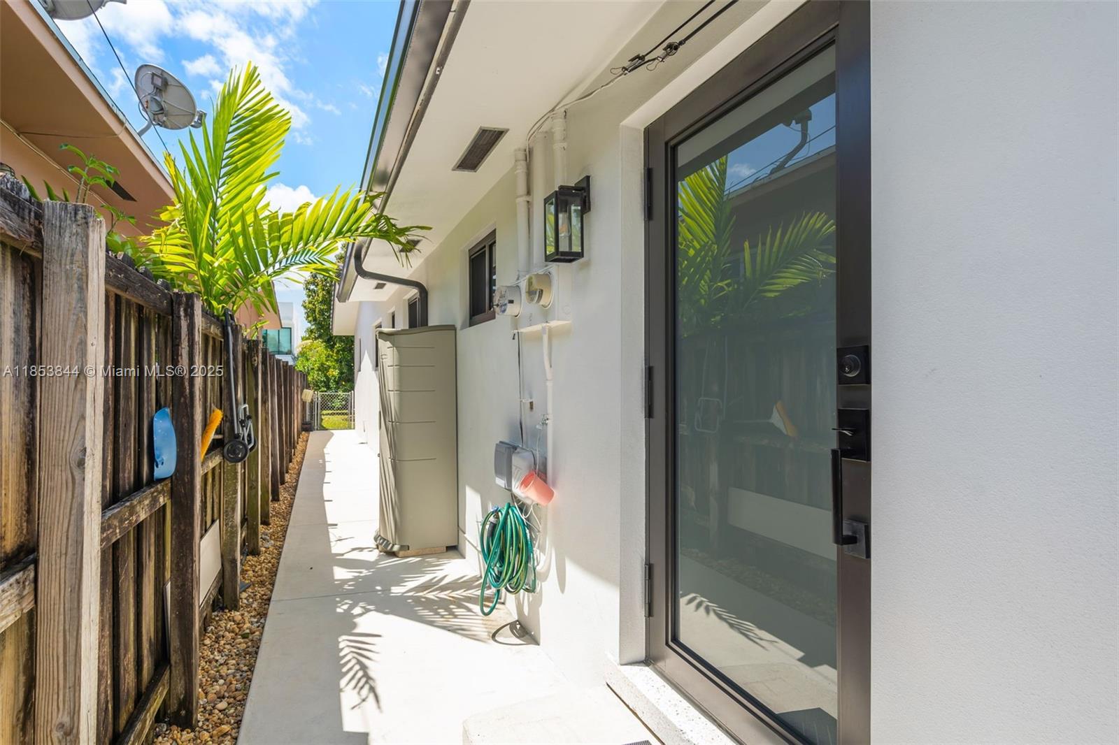 Ver detalles / 2075 sq. ft. $ 2025-08-06 0 foto