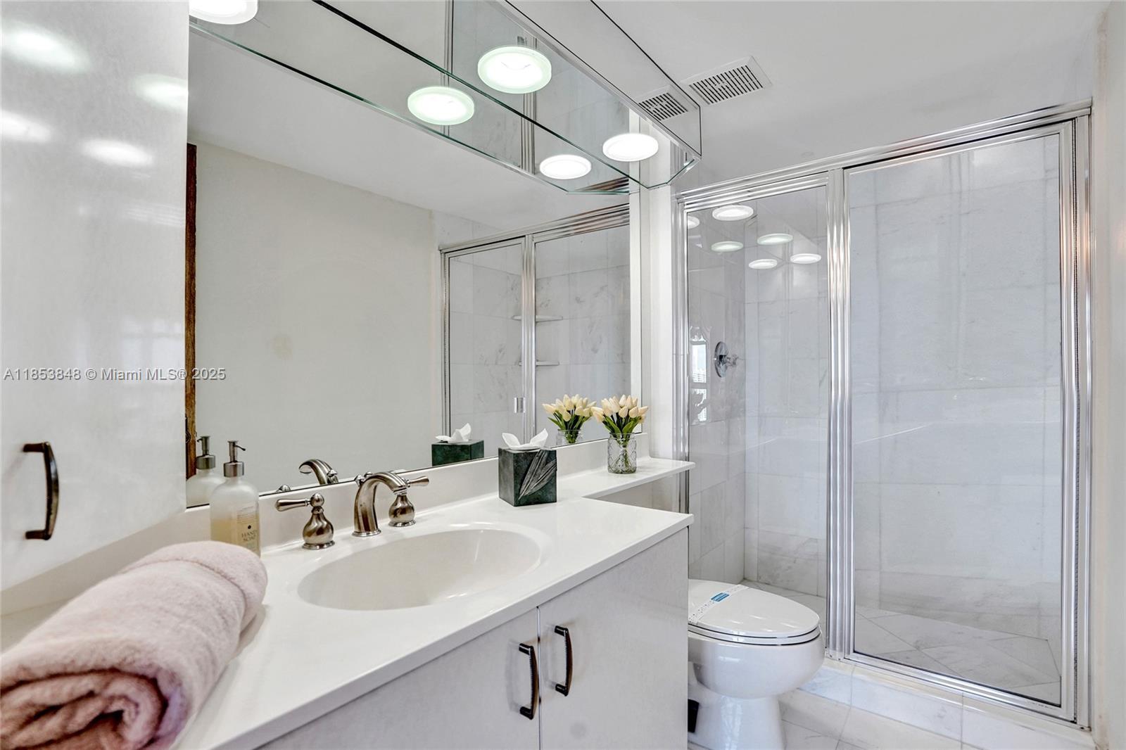 Photo of 3530 Mystic Pointe Dr  #2915, Aventura, Florida, 33180 - 