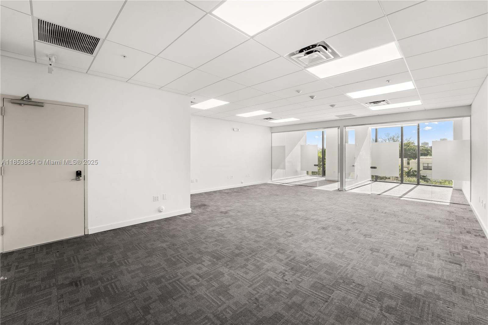 Ver detalles 409 / sq. ft. $ 2025-08-06 0 foto
