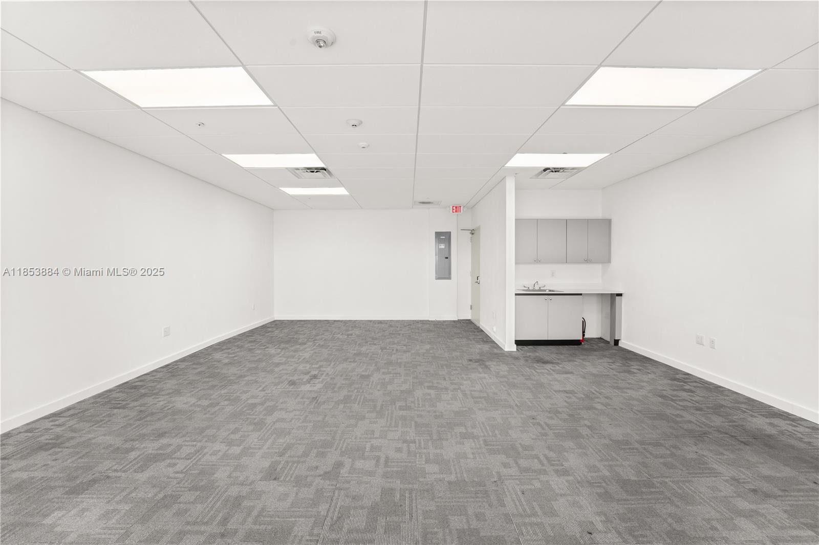Ver detalles 409 / sq. ft. $ 2025-08-06 0 foto